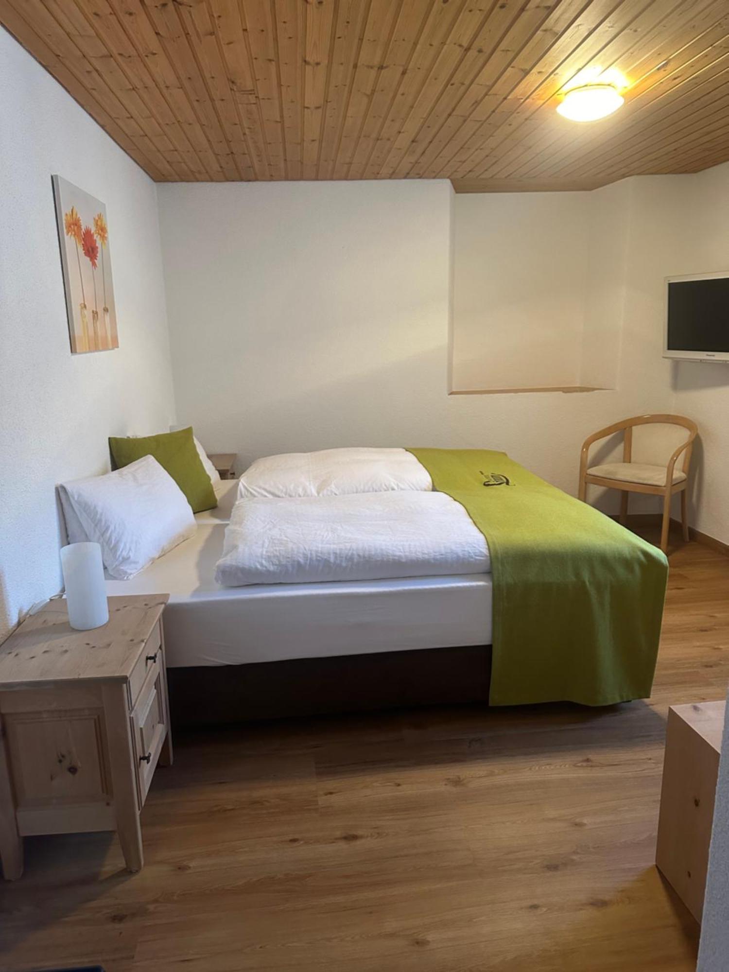 Wellnesshotel Liun B&B Müstair Buitenkant foto