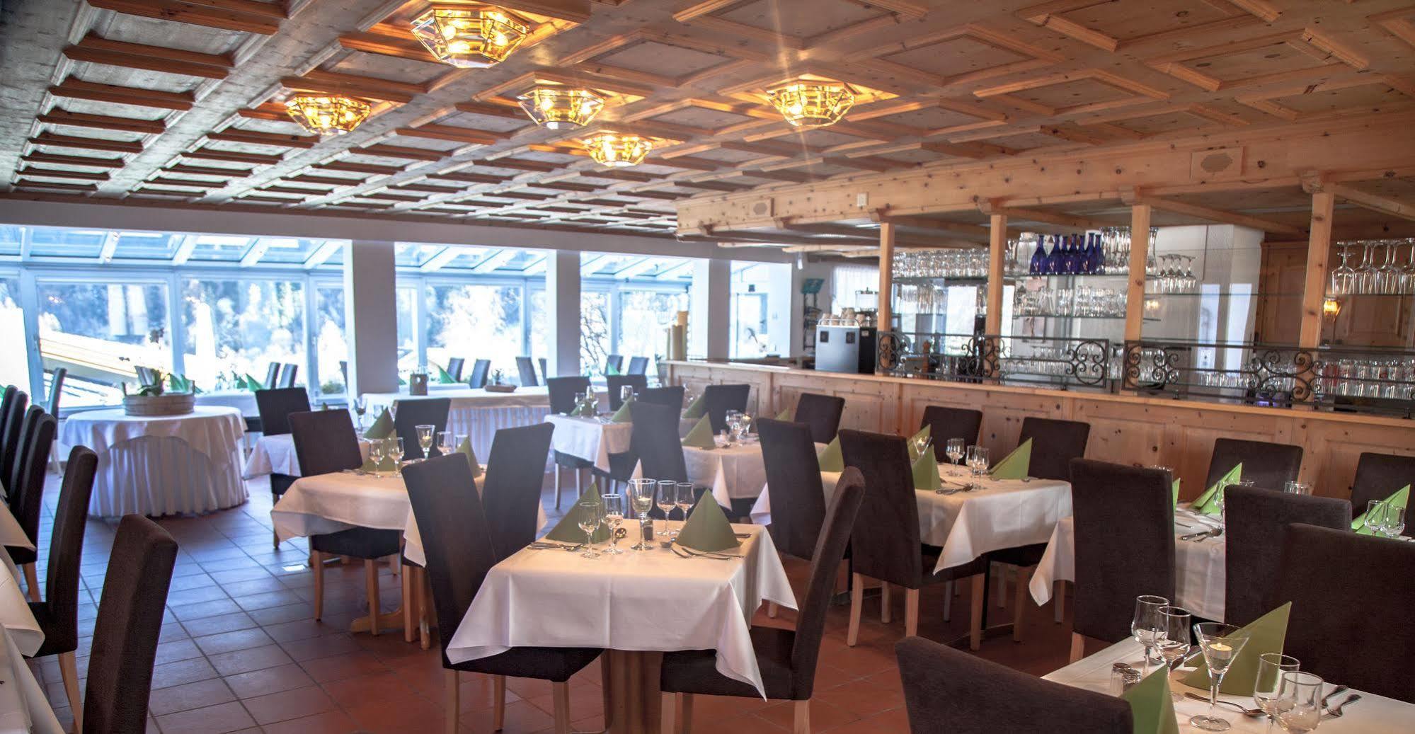 Wellnesshotel Liun B&B Müstair Buitenkant foto