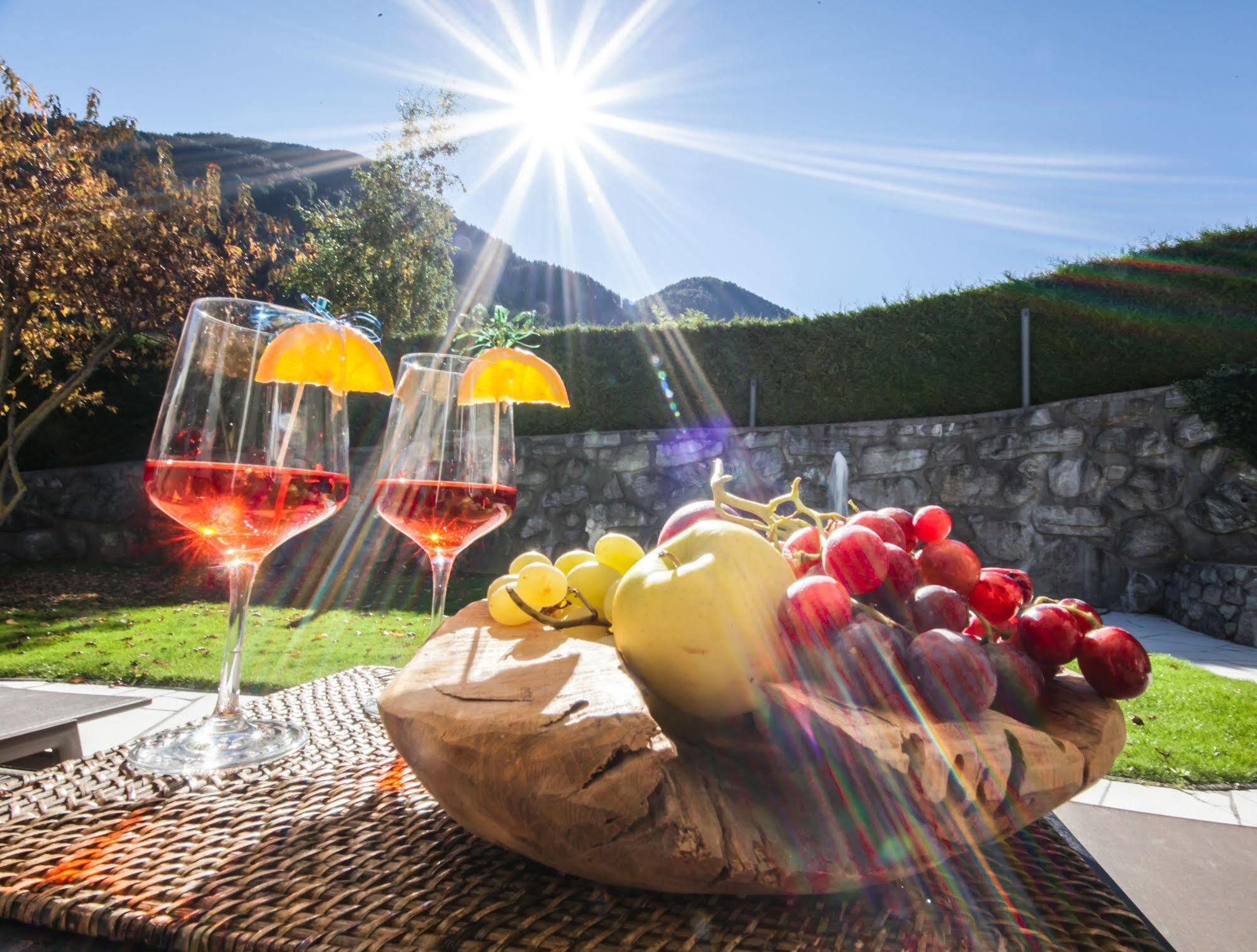 Wellnesshotel Liun B&B Müstair Buitenkant foto